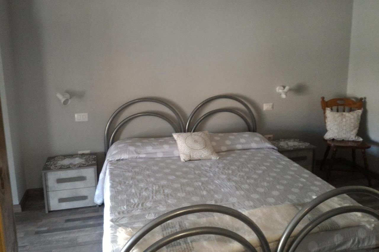 Corona Bed & Breakfast ซาร์ดารา ภายนอก รูปภาพ