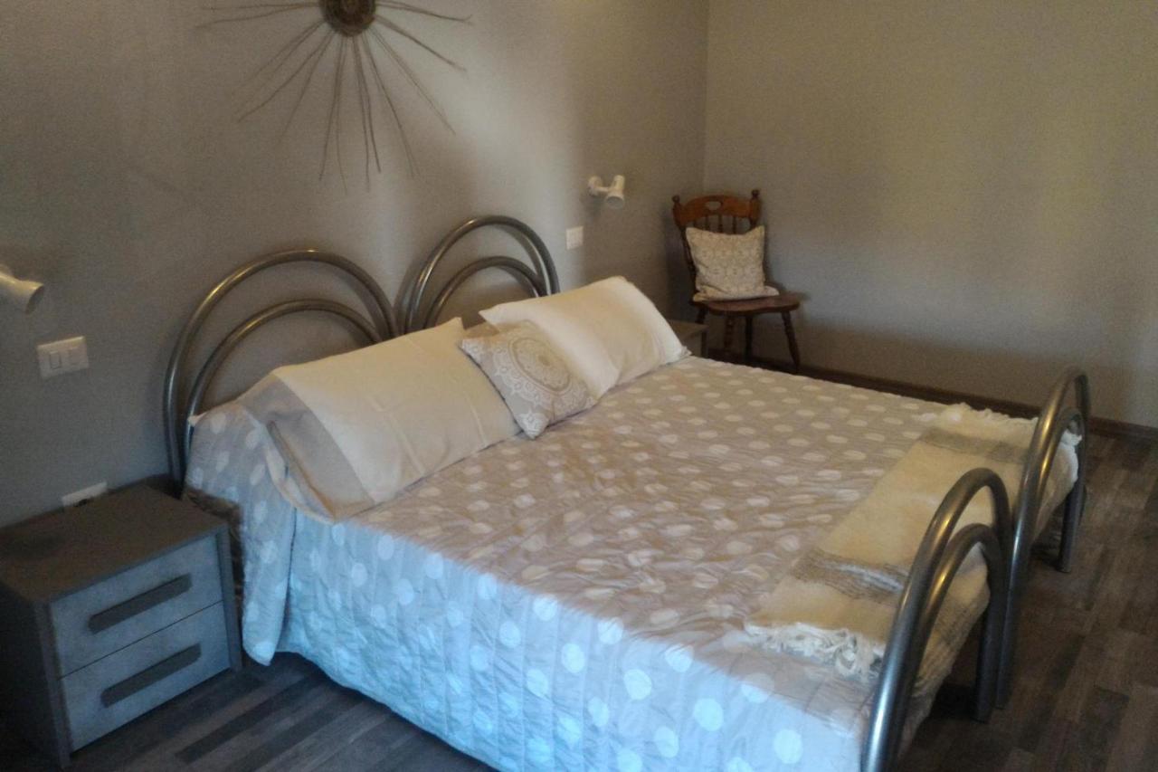 Corona Bed & Breakfast ซาร์ดารา ภายนอก รูปภาพ
