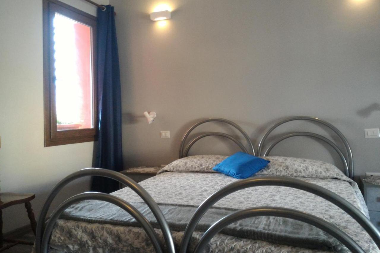 Corona Bed & Breakfast ซาร์ดารา ภายนอก รูปภาพ