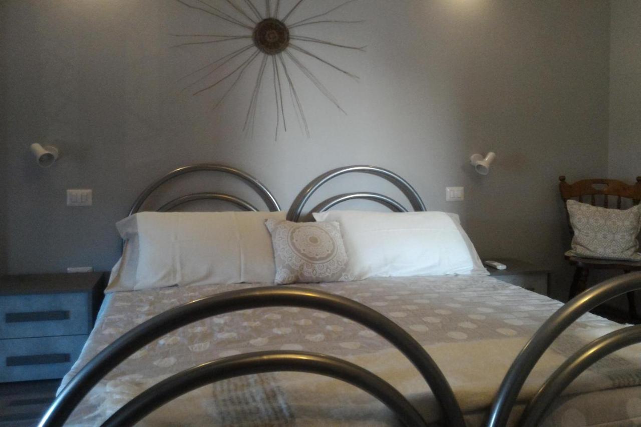 Corona Bed & Breakfast ซาร์ดารา ภายนอก รูปภาพ