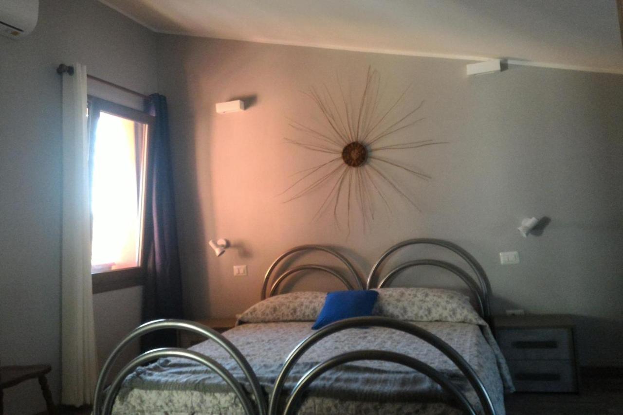 Corona Bed & Breakfast ซาร์ดารา ภายนอก รูปภาพ